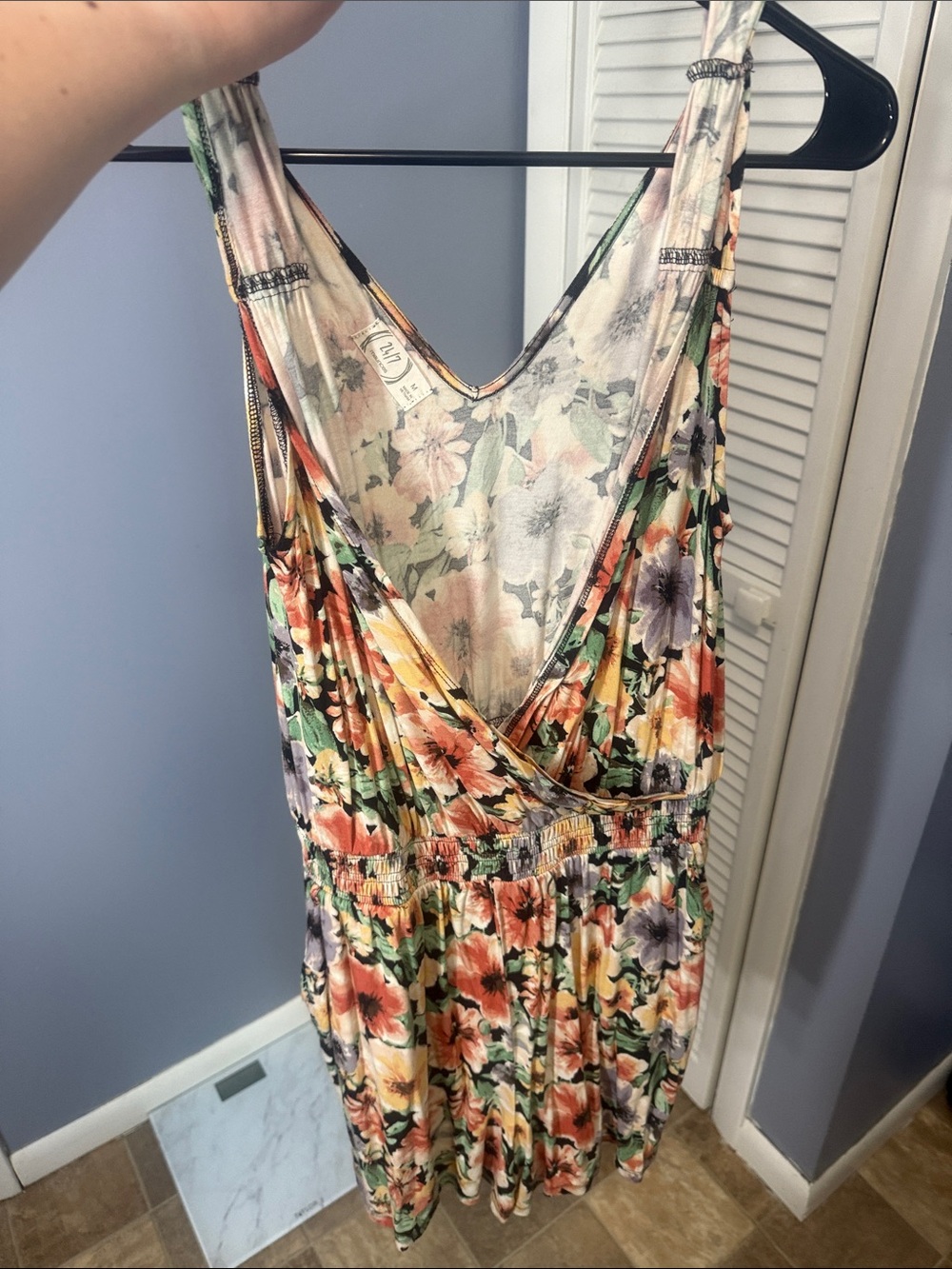 Floral Sleeveless V-Neck Summer Dress - Multicolor